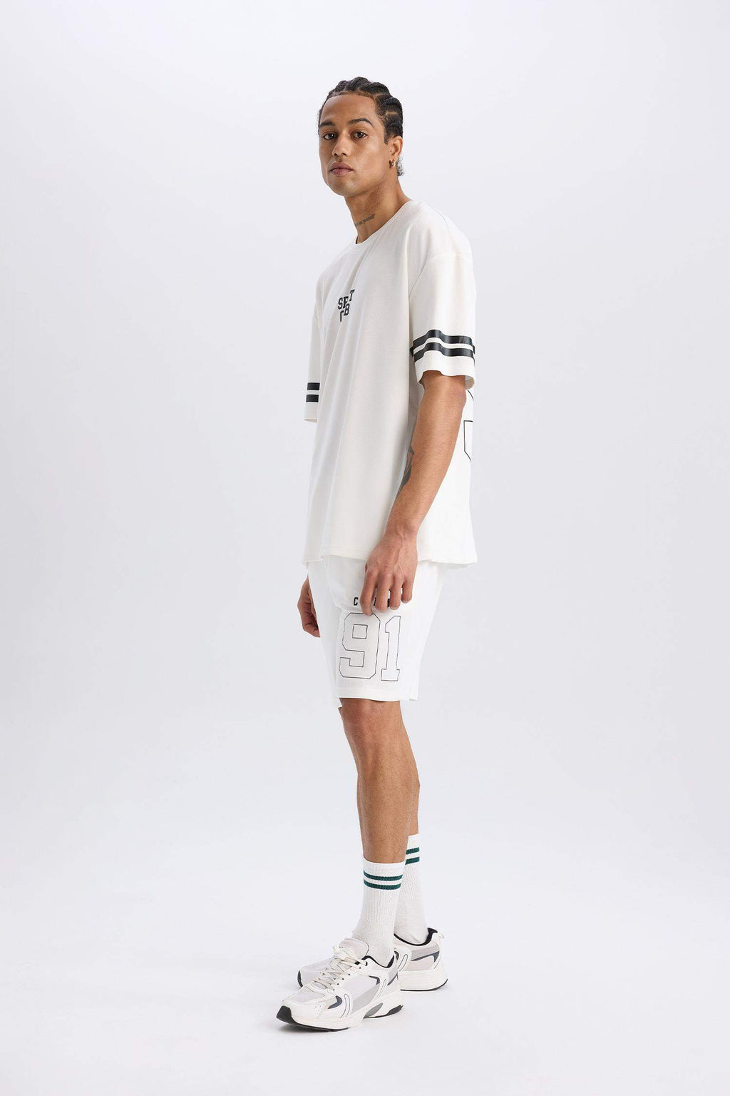 DeFactoFit Standard Fit Sports Shorts