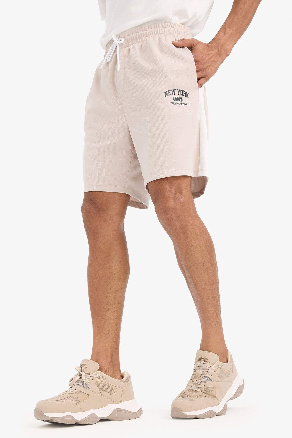 DeFactoFit Standard Fit Sports Shorts