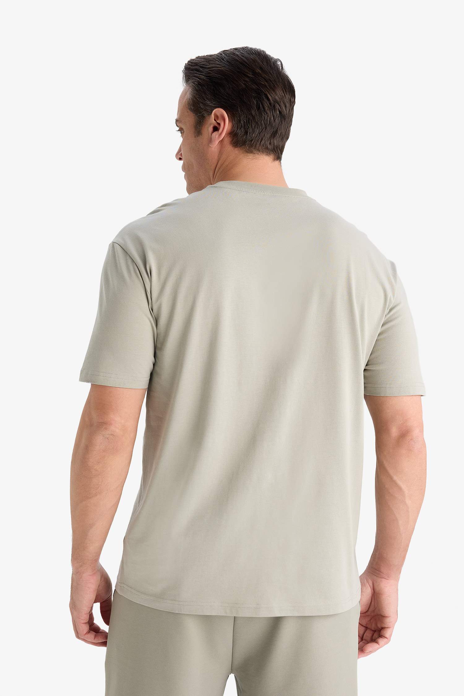 100% Cotton Regular Fit Crew Neck Printed Short Sleeve T-Shirt