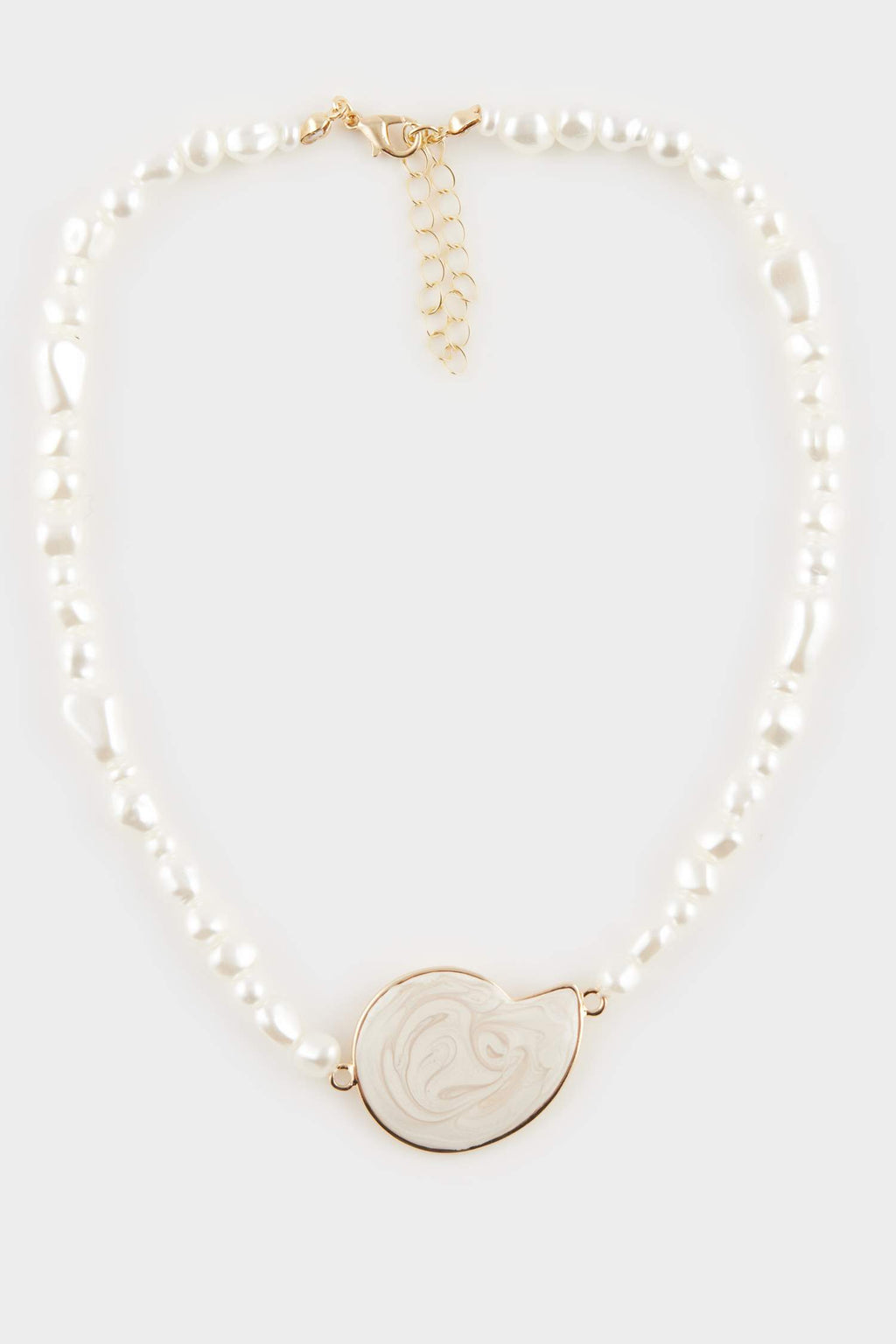 Women's Marble Patterned Pearl Detailed Necklace
