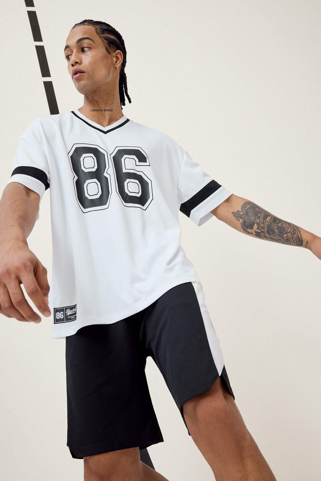 DeFactoFit Quick Dry Oversize Wide Mold V Neck Printed Sports Short Sleeve T-Shirt