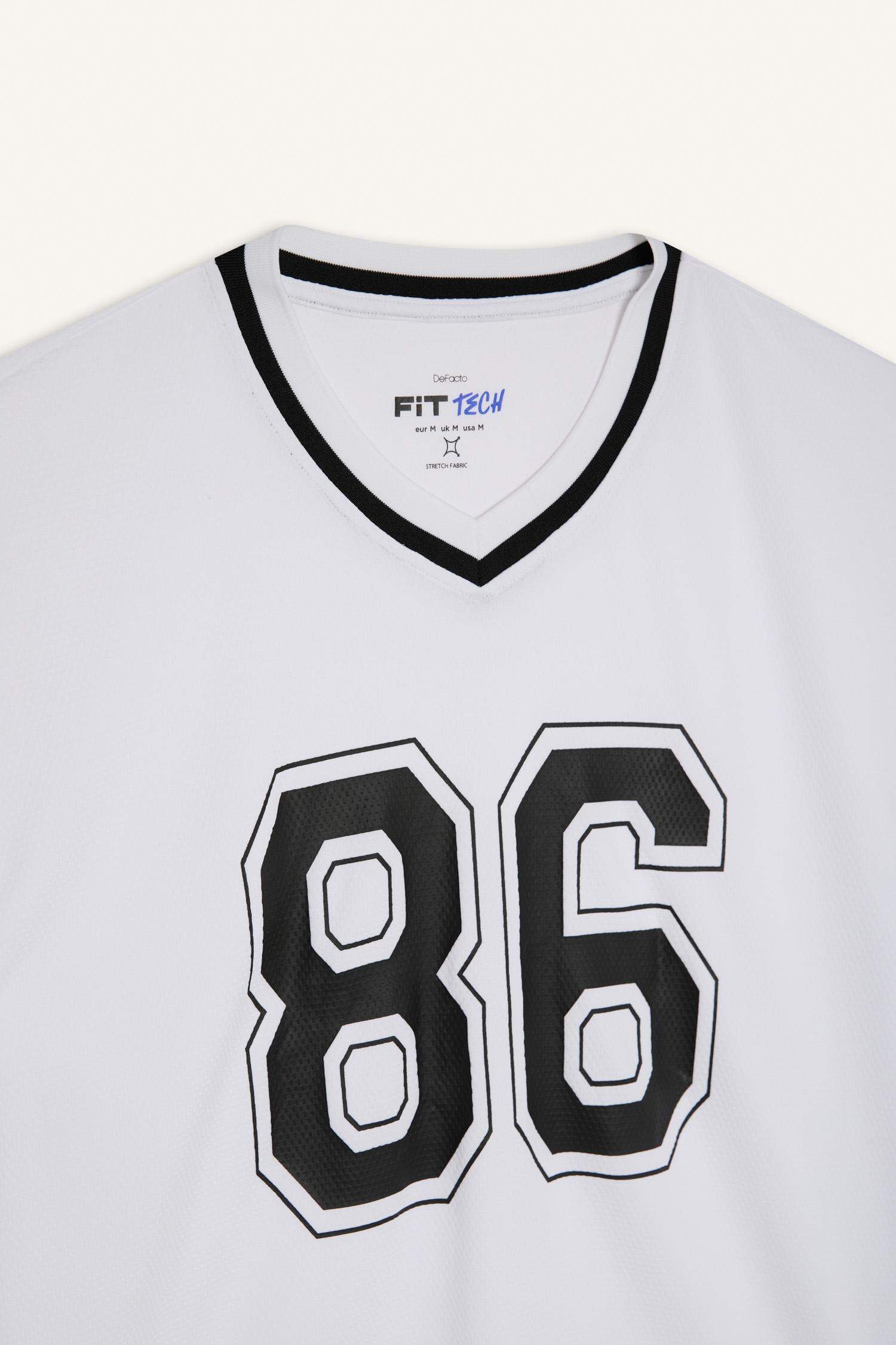 DeFactoFit Quick Dry Oversize Wide Mold V Neck Printed Sports Short Sleeve T-Shirt