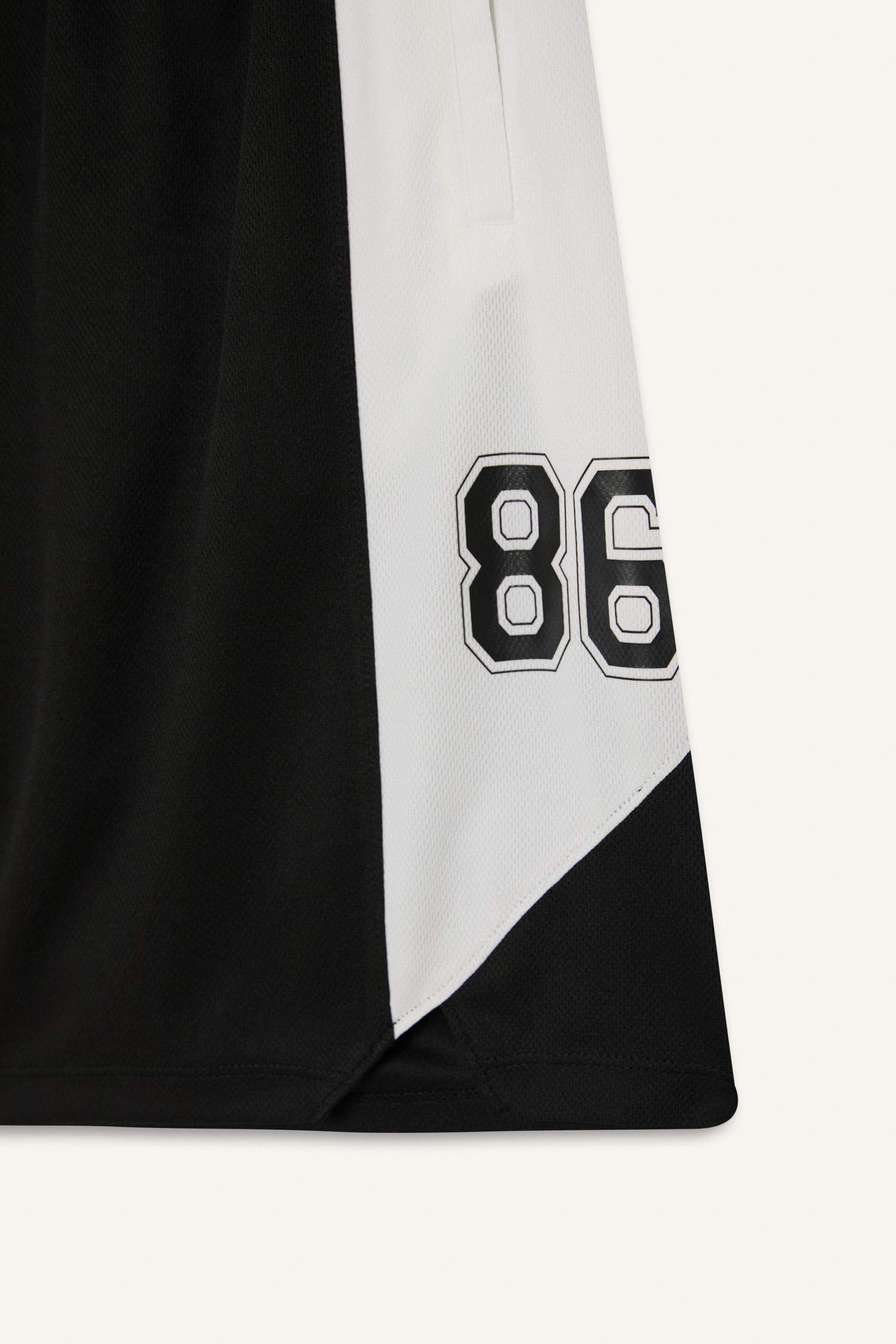 DeFactoFit Quick Dry Standard Fit Sports Short Leg Shorts