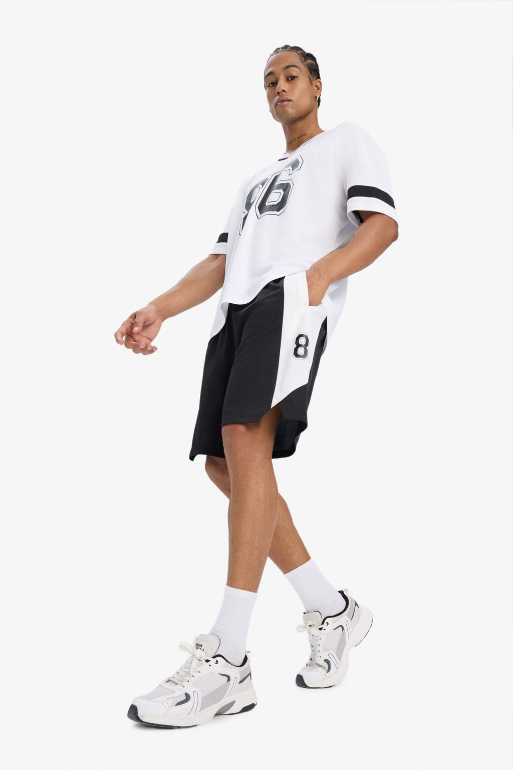 DeFactoFit Quick Dry Standard Fit Sports Short Leg Shorts