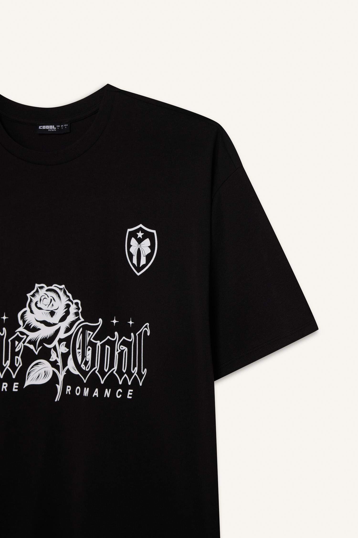 Oversize Fit Short Sleeve T-Shirt