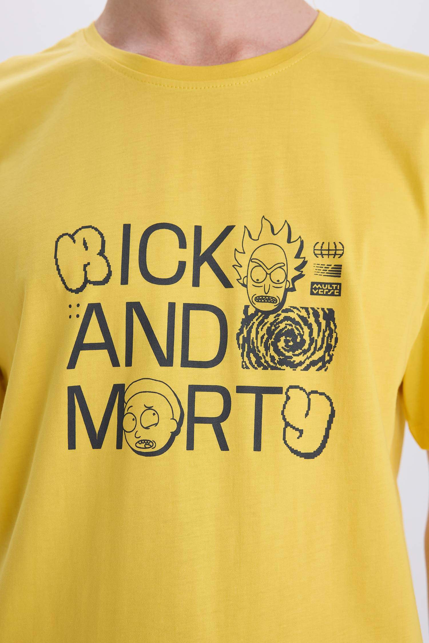 100% Cotton Rick and Morty Regular Fit Crew Neck Short Sleeve T-Shirt