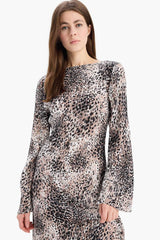 A Cut Ruffle Collar Animal Patterned Midi Dress