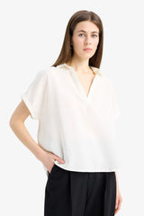 Comfort Fit Shirt Collar Basic Flat Short Sleeve Blouse
