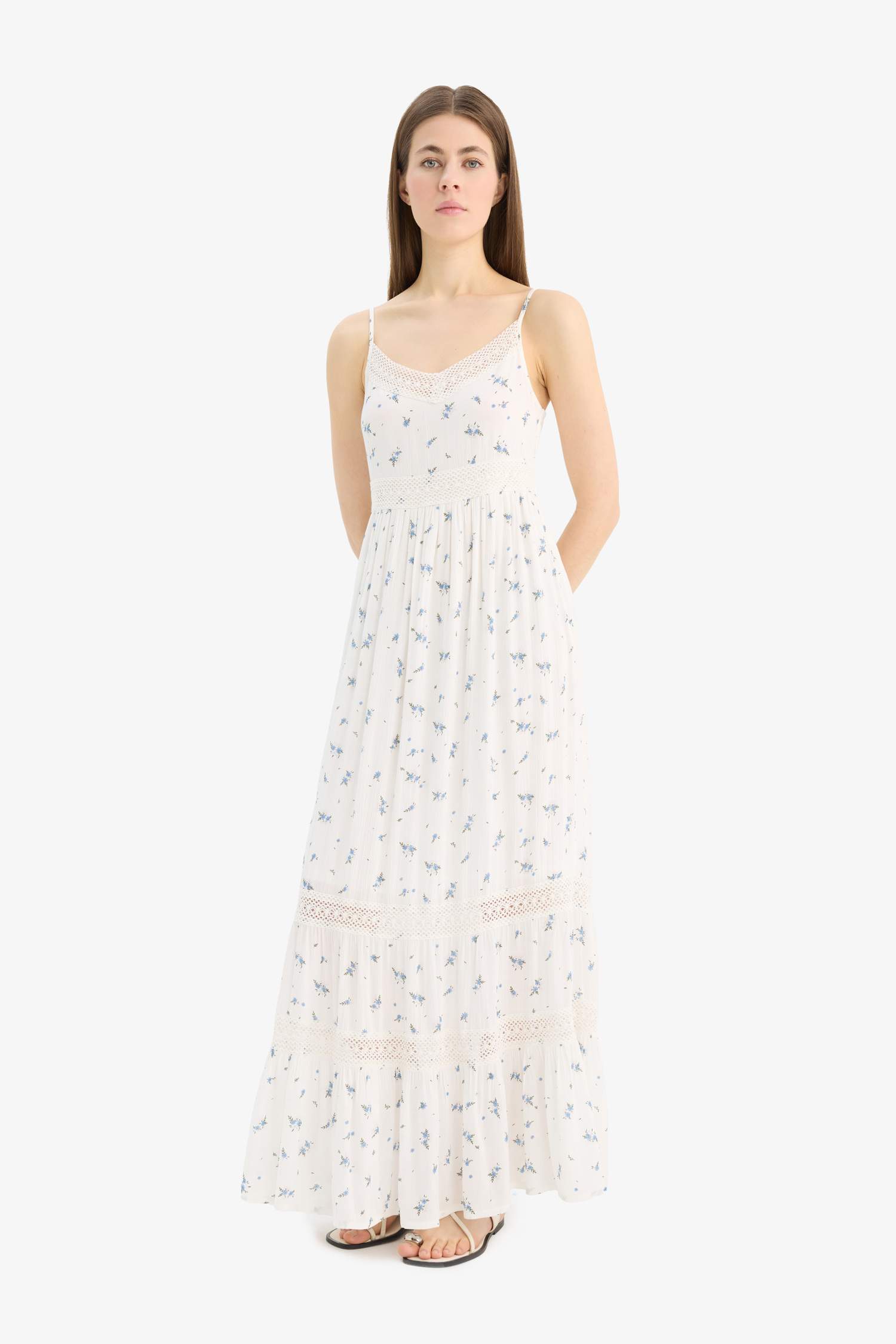 A-Line Lace V-Neck Floral Crinkle Fabric Strappy Maxi Dress