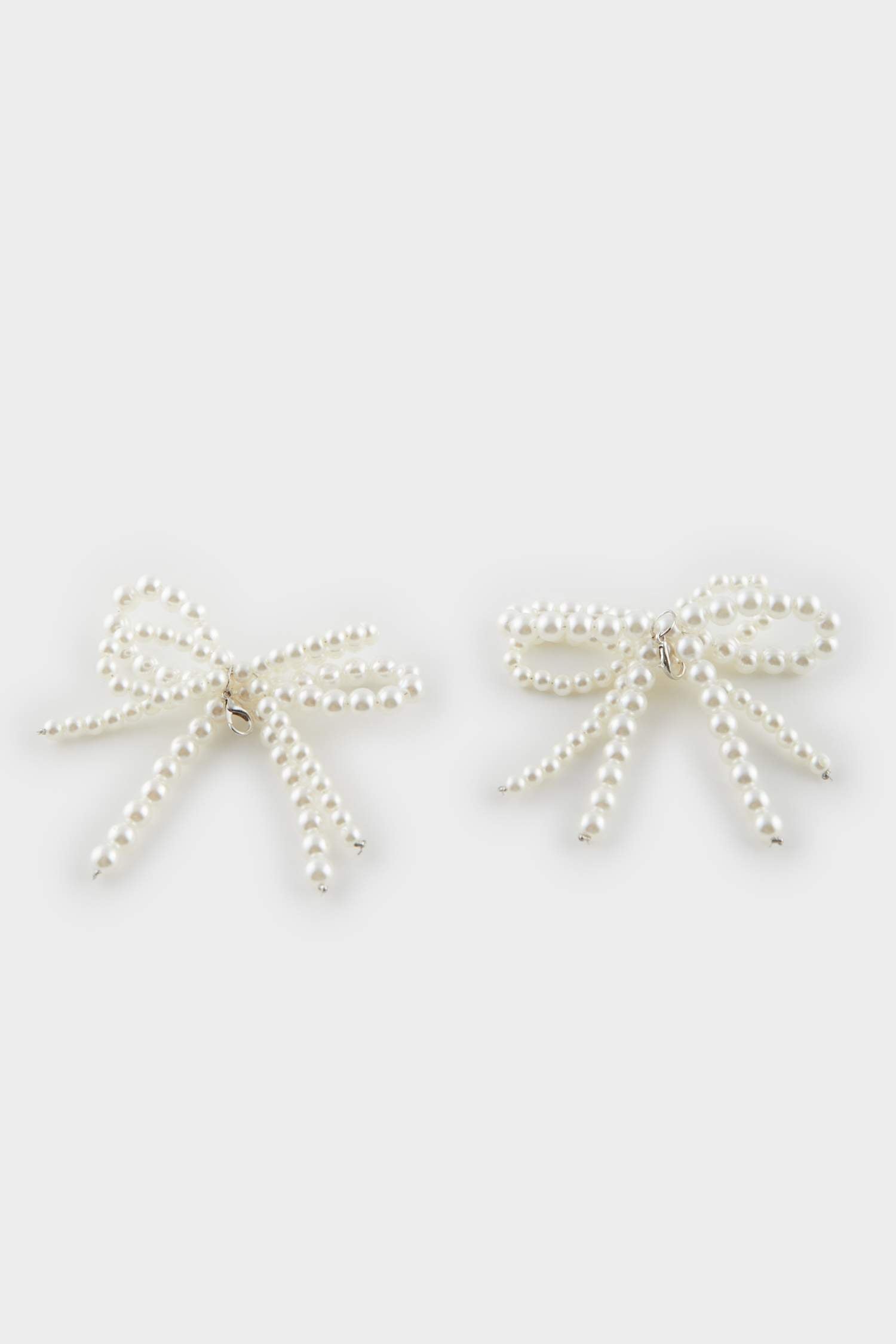 Women's Pearl Ribbon Slippery Ornament