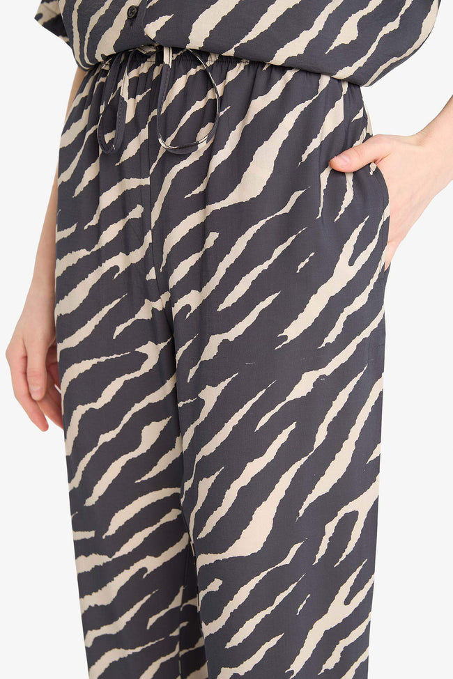 Carrot Fit Modal Fabric Pants Double Pocket High Waist Straight Leg Hover Image