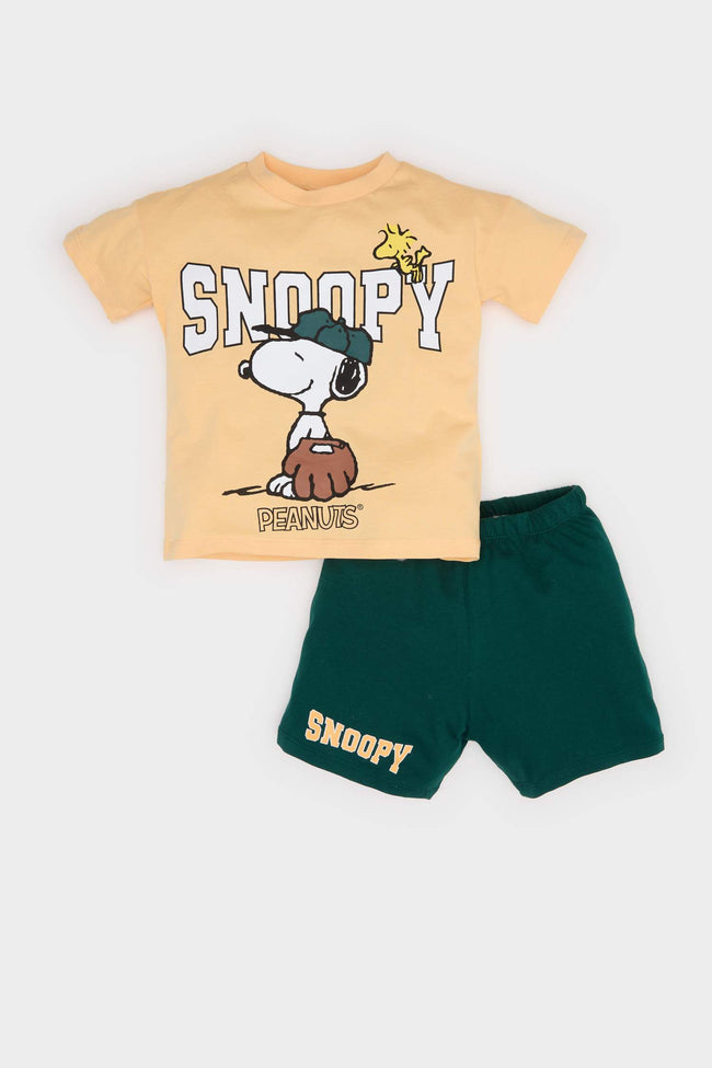 Baby Boy Snoopy 2-Piece Set Short Sleeve T-Shirt Elastic Waist Shorts Hover Image