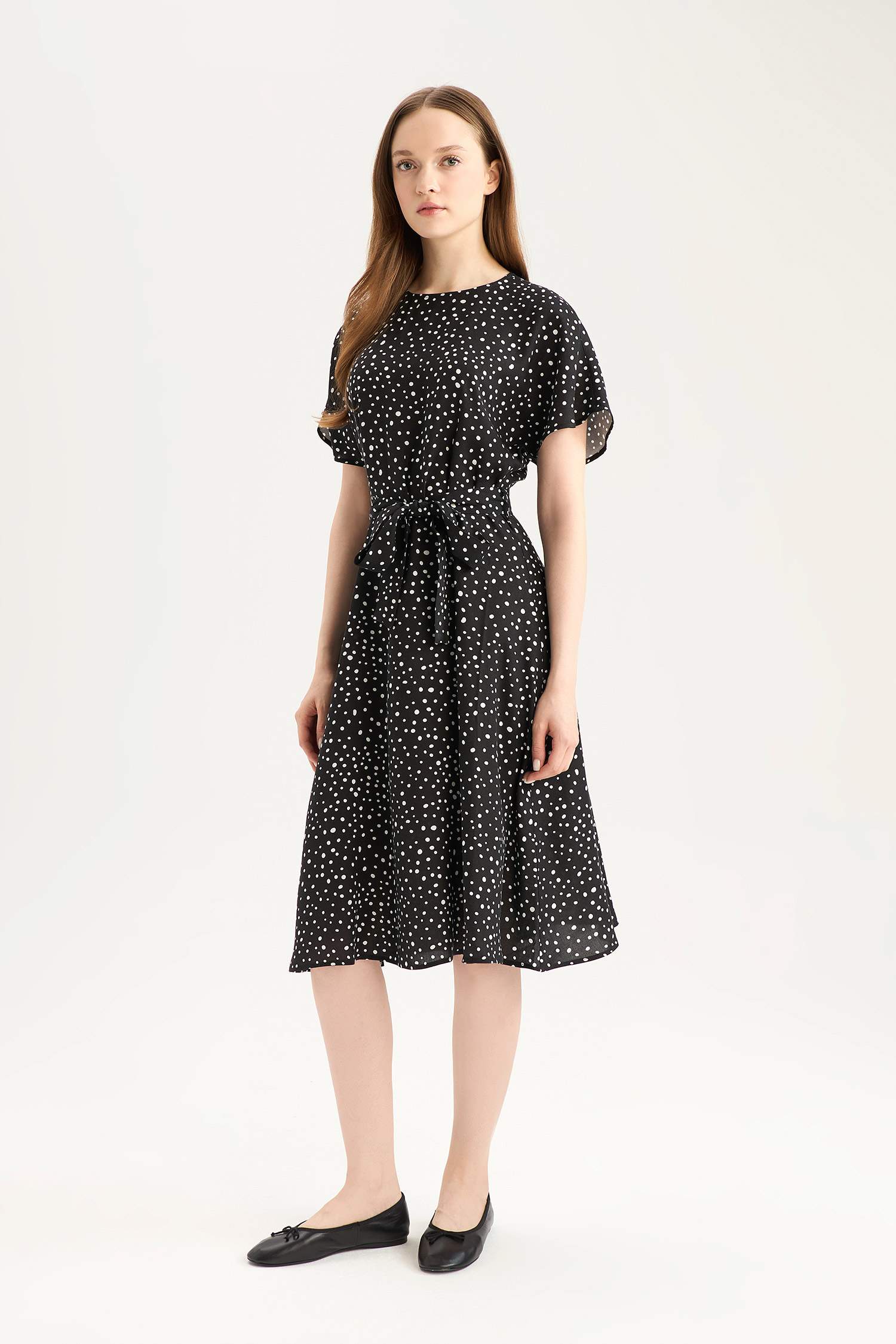 Regular Fit Crew Neck Leopard Midi Dress