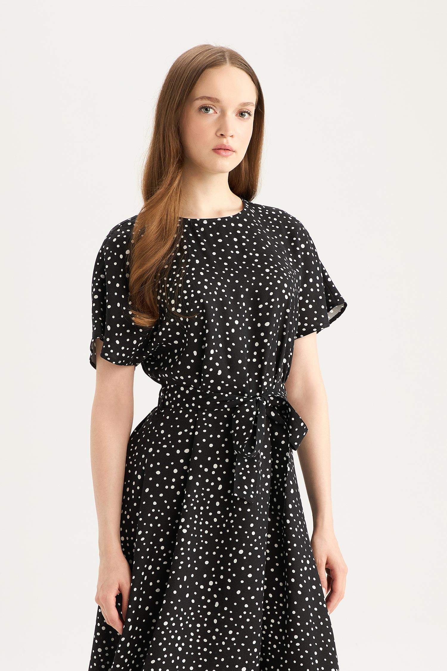 Regular Fit Crew Neck Leopard Midi Dress