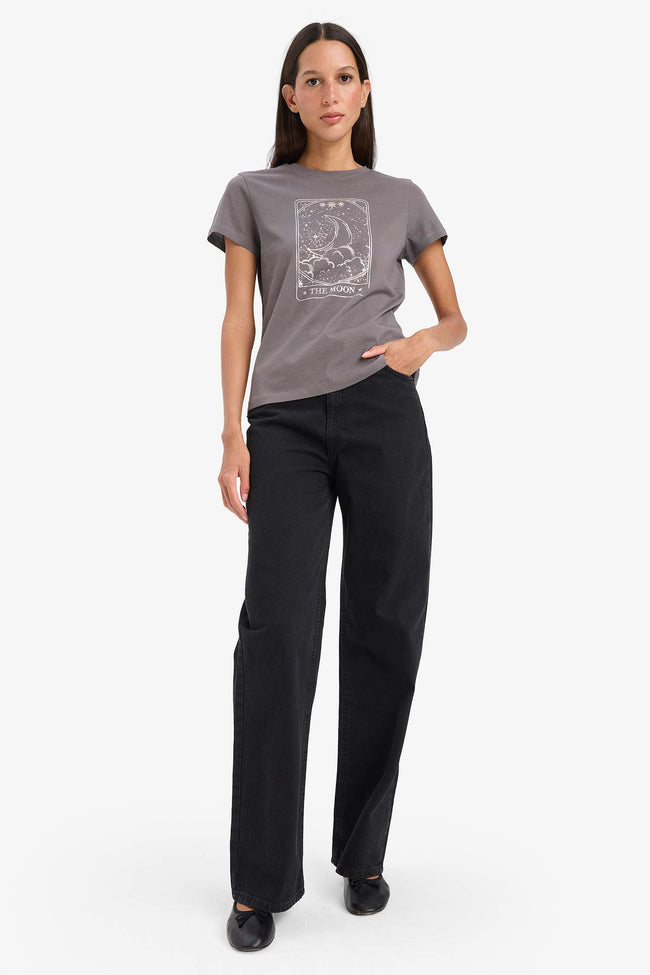 Regular Fit Half-Sleeve T-Shirt With Round Neck Main Image