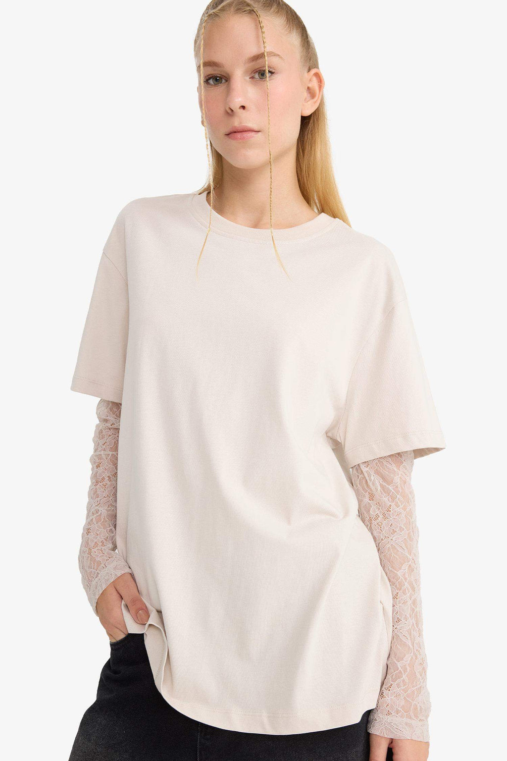Oversize Loose Fit Crew Neck Lace Detail Long Sleeved T-shirt