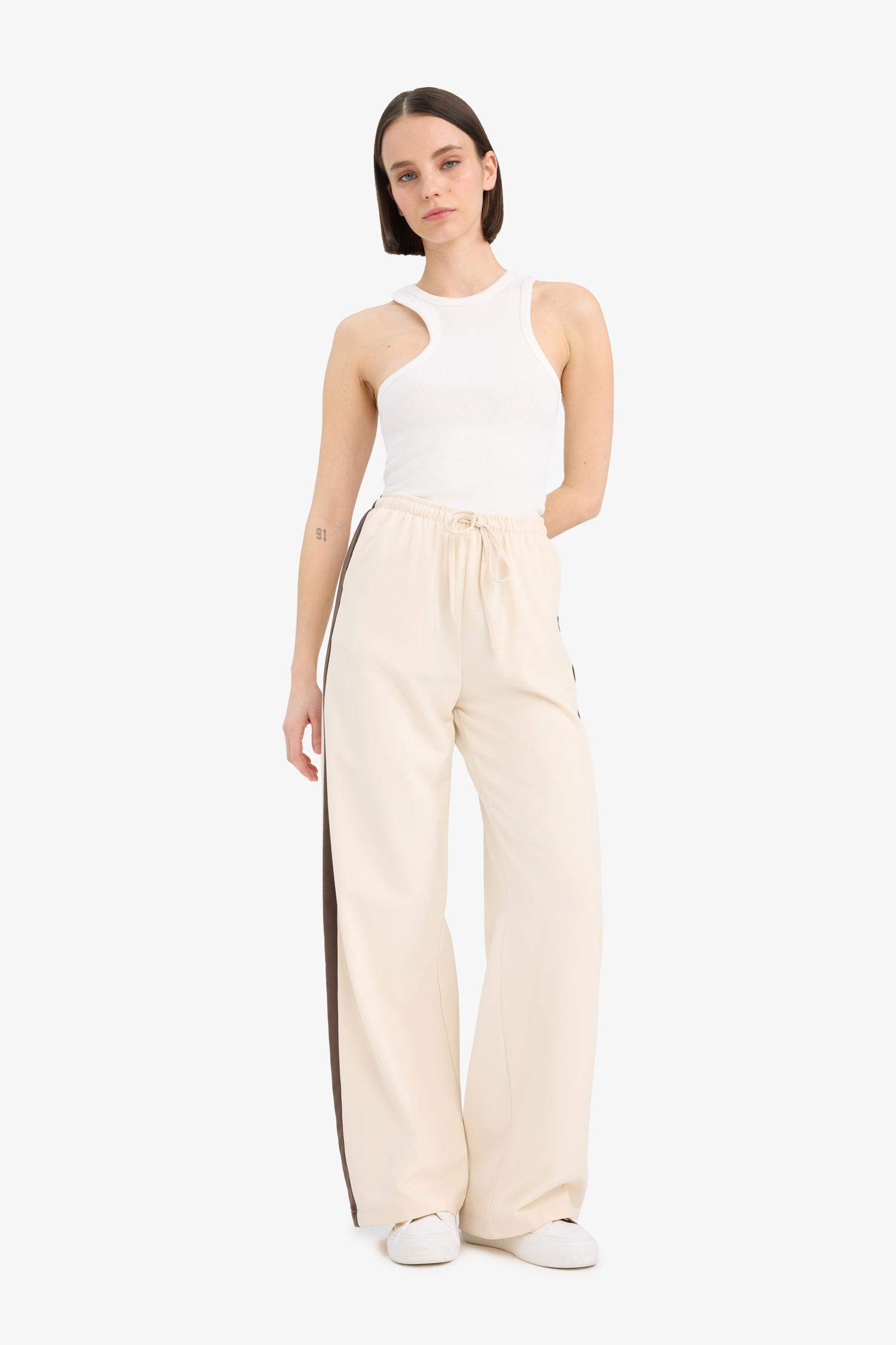Wide Leg Normal Waist Trousers