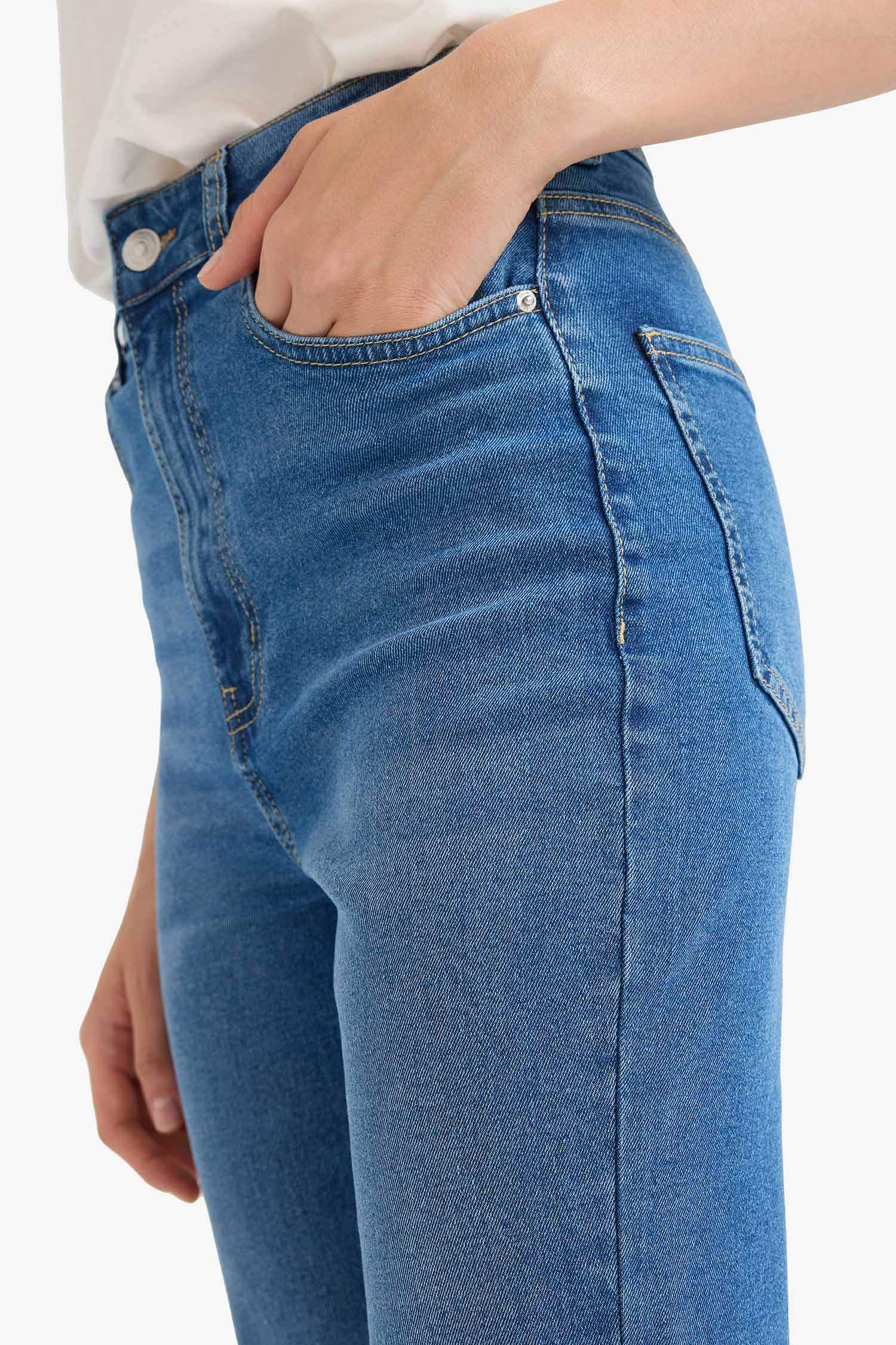 Slim Flare Fit High Waist Long Jeans