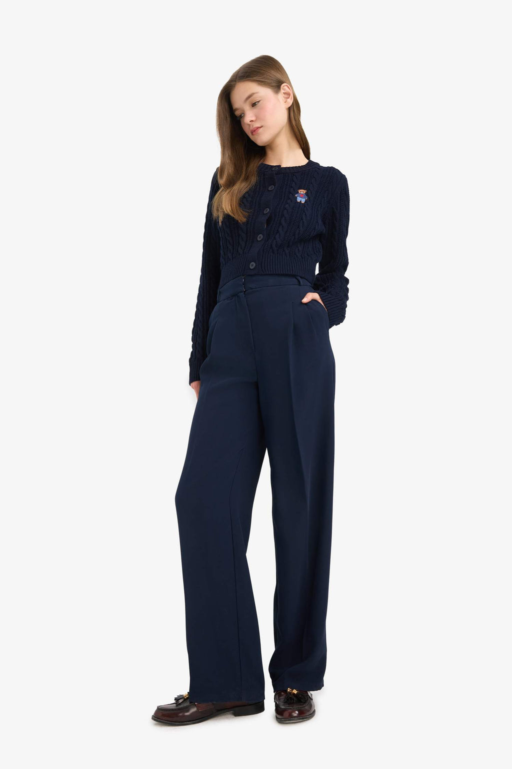 Cool Regular Fit Crew Neck Buttoned Knit Cardigan