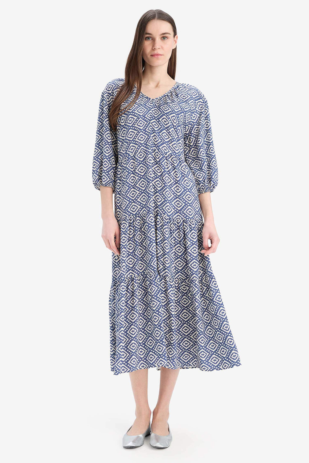 Regular Fit Patterned V Neck Long Sleeve Maxi Dress