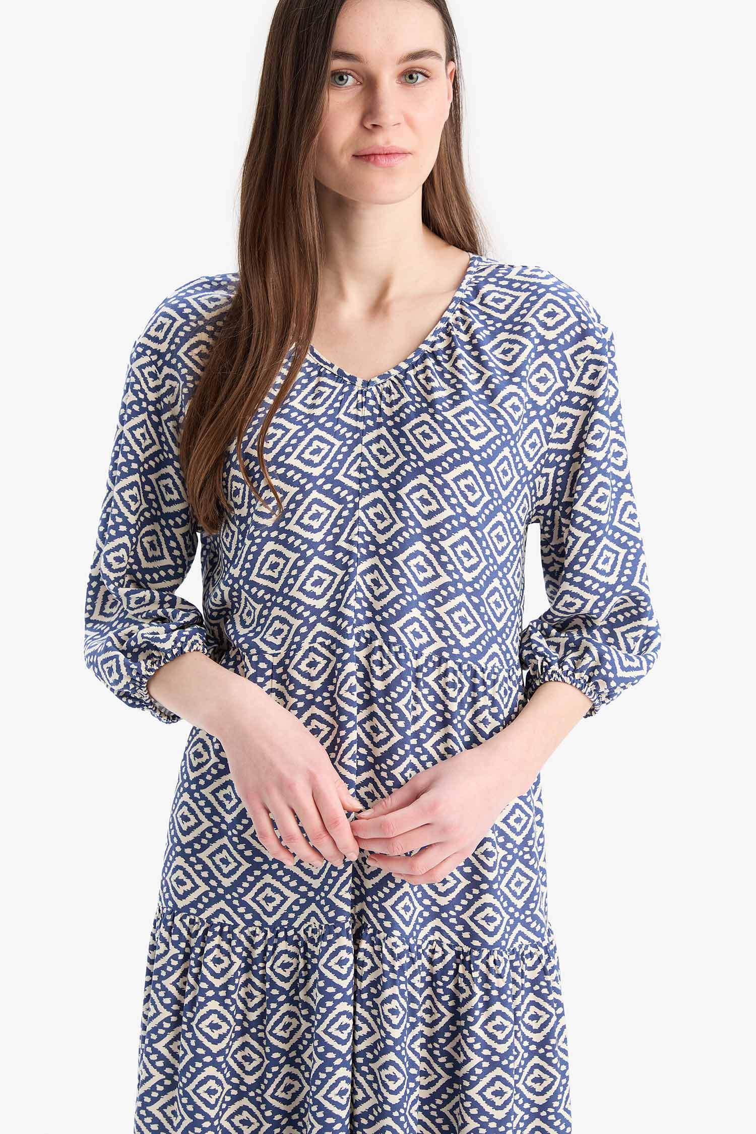 Regular Fit Patterned V Neck Long Sleeve Maxi Dress