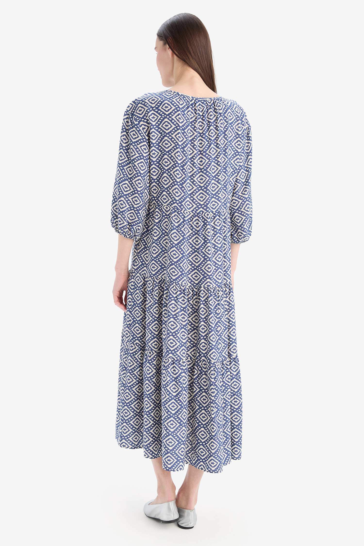 Regular Fit Patterned V Neck Long Sleeve Maxi Dress