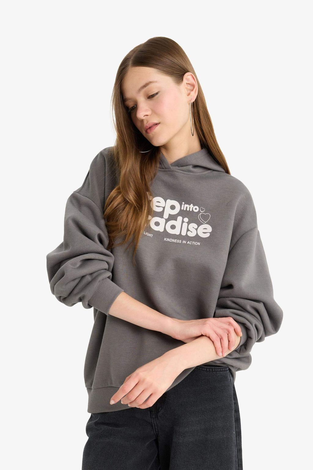 Cool Oversize sweatshirt with a wide fit, hood, print and thick fabric