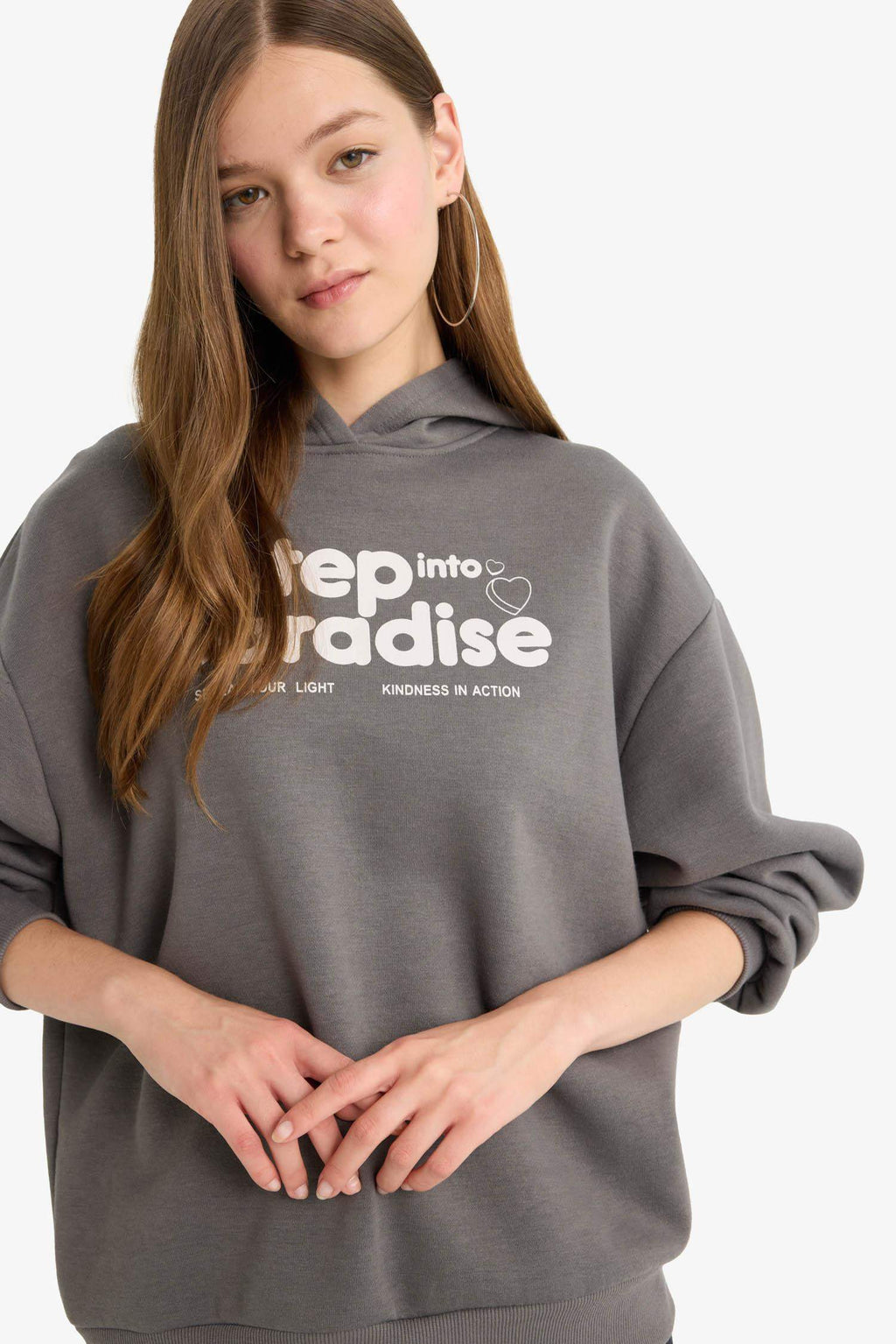 Cool Oversize sweatshirt with a wide fit, hood, print and thick fabric