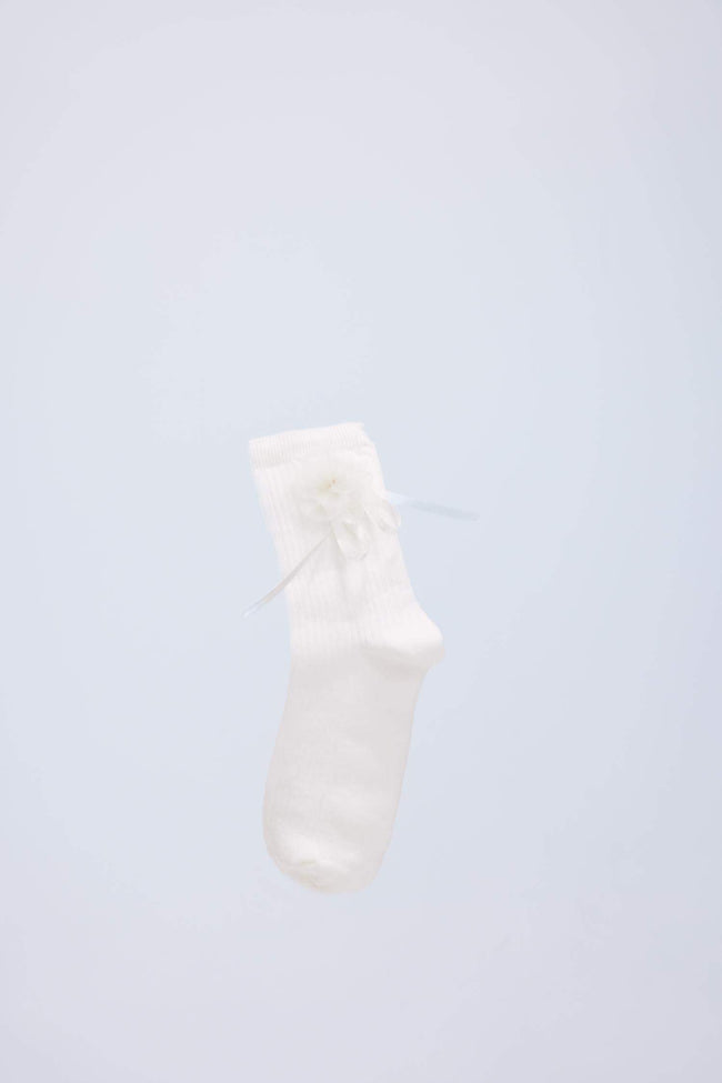 Women Seamless Flower and Ribbon Accessory Combed Cotton Premium Sock Socks Hover Image