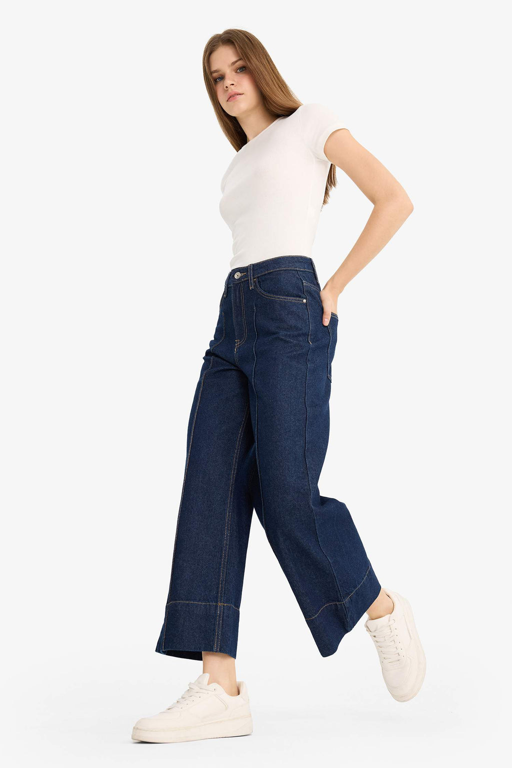 Short Wide Leg High Waist Crop Fit Jeans