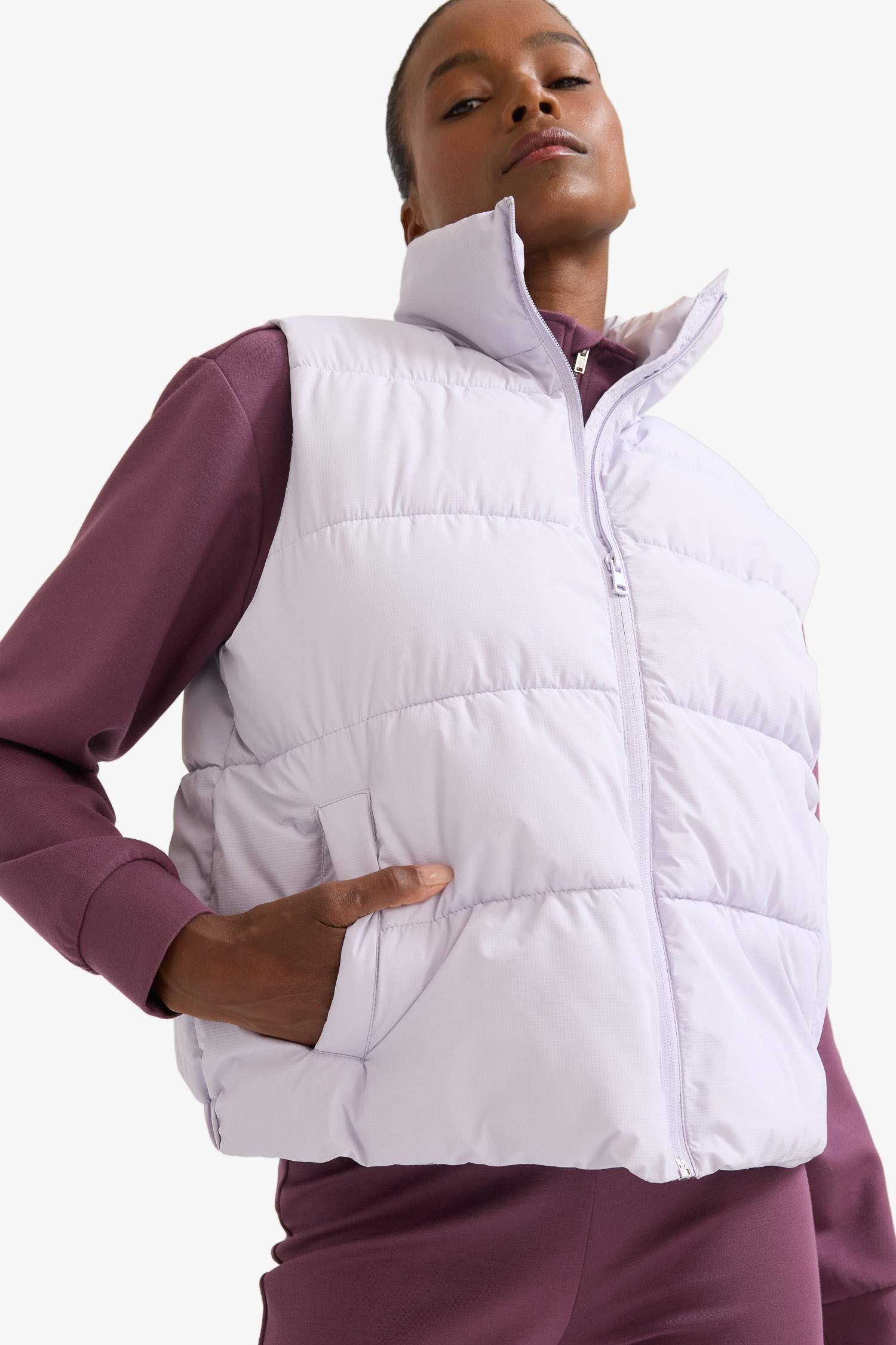 DeFactoFit Water Repellent Regular Fit Stand-up Collar Zippered Pocket Puffer Vest