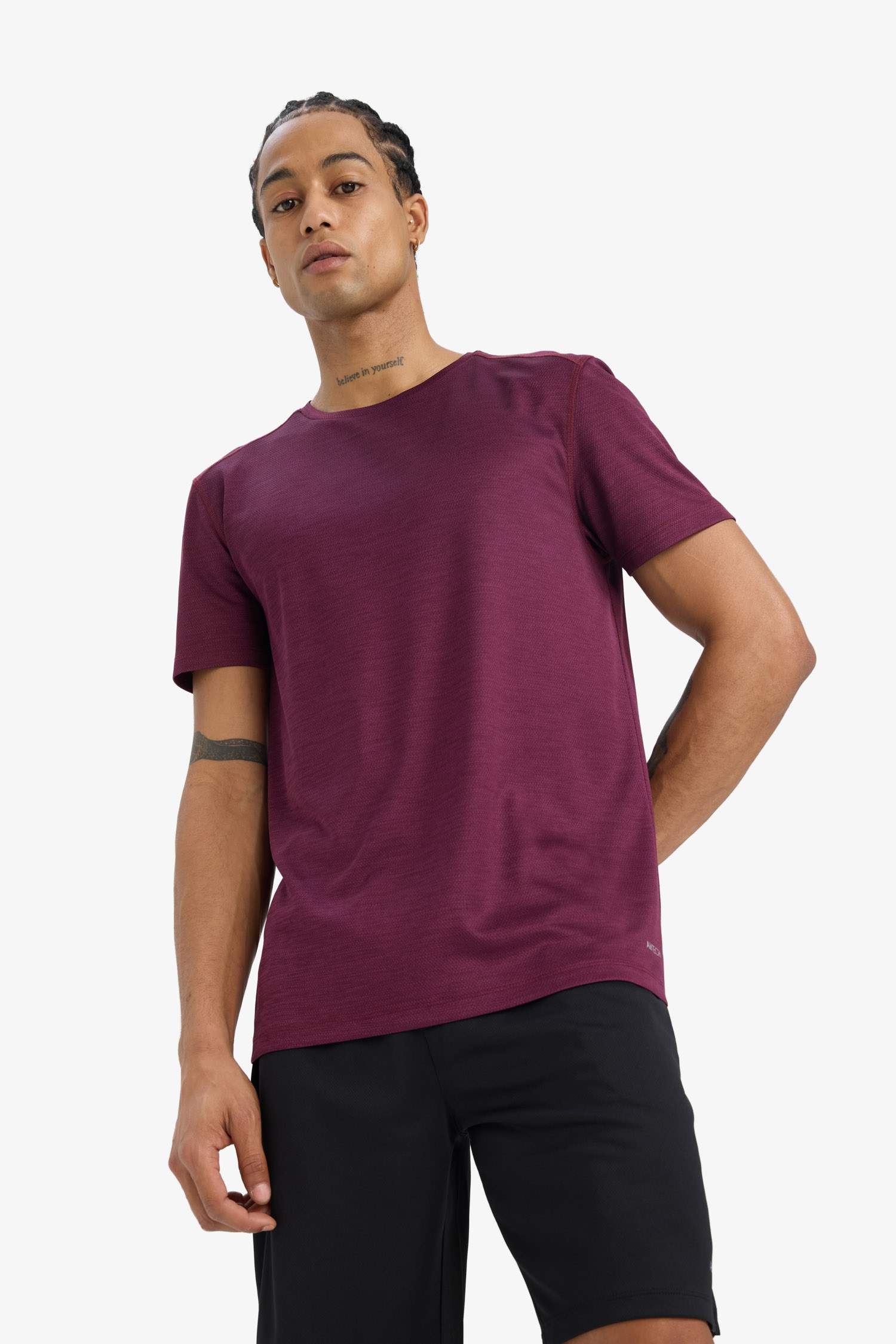 Slim Fit, Narrow Cut, Quick-Drying, Breathable, Flexible Fabric, Crew Neck, Athletic Short-Sleeve T-Shirt