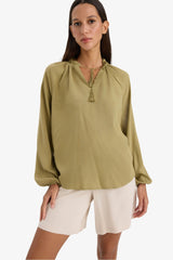 Regular Fit Lace Collar Cricket Fabric Long Sleeve Blouse