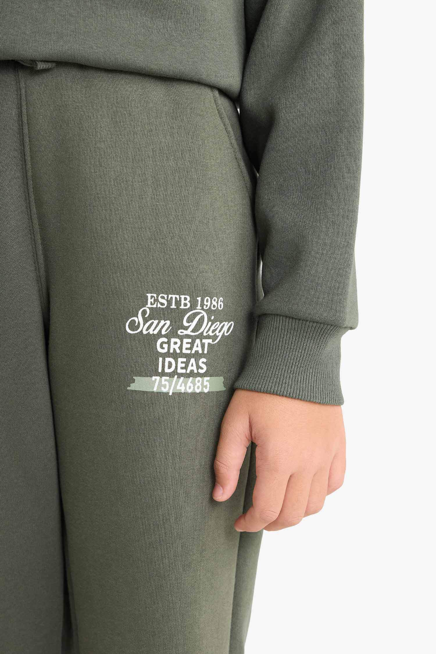 Boys' Elastic Waist Printed Sweatpants