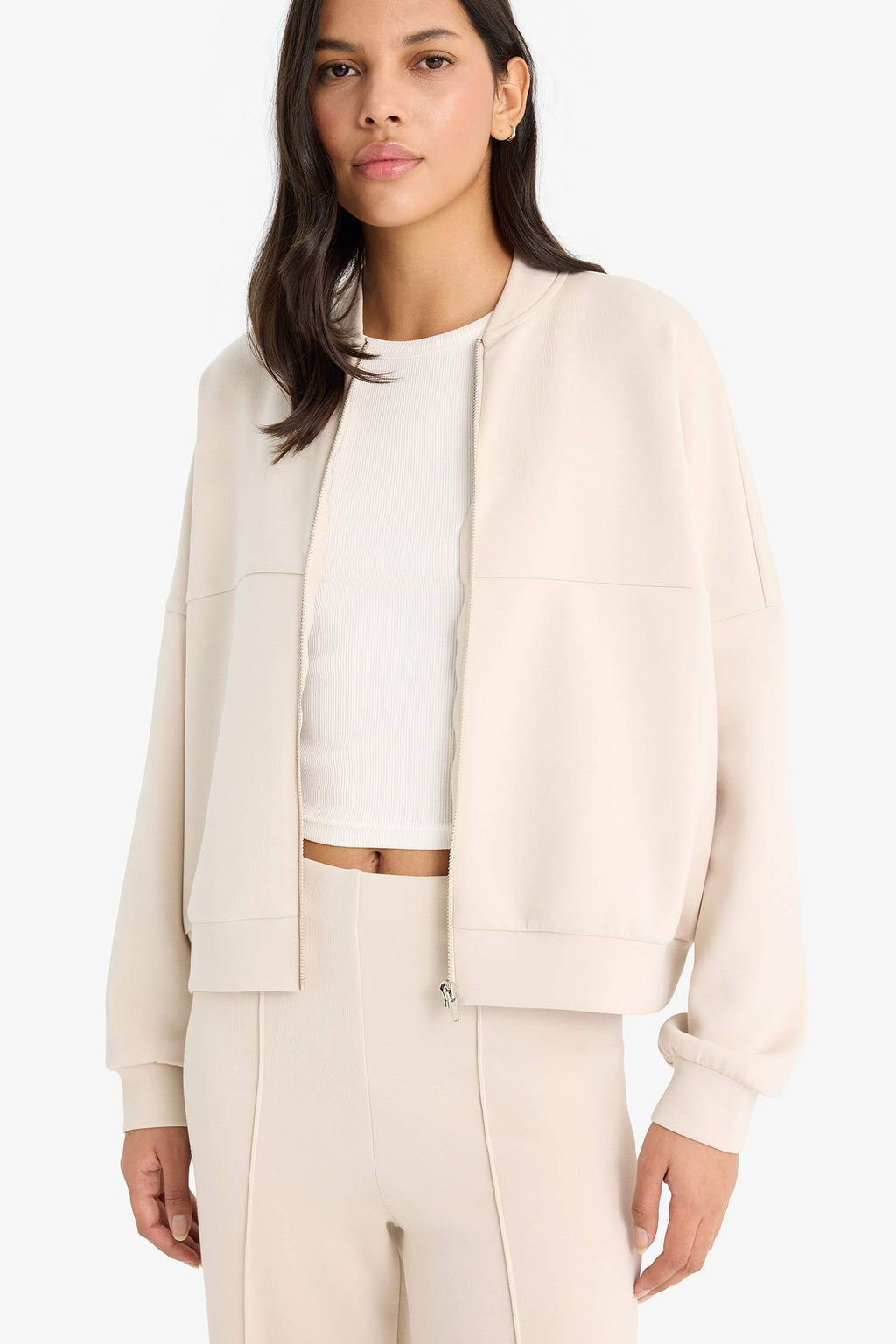 Relax Fit cardigan with a stand-up collar.