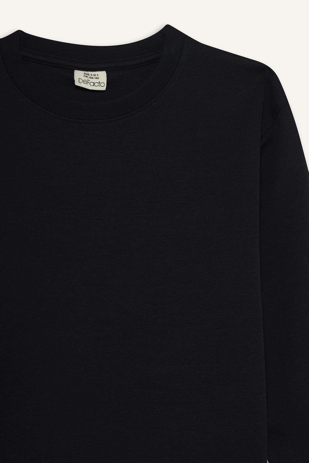 T-shirt for boys with long sleeves, loose fit, round neck.