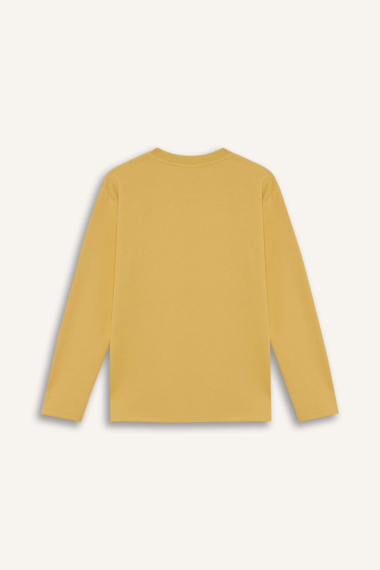 T-shirt for boys with long sleeves, loose fit, round neck.