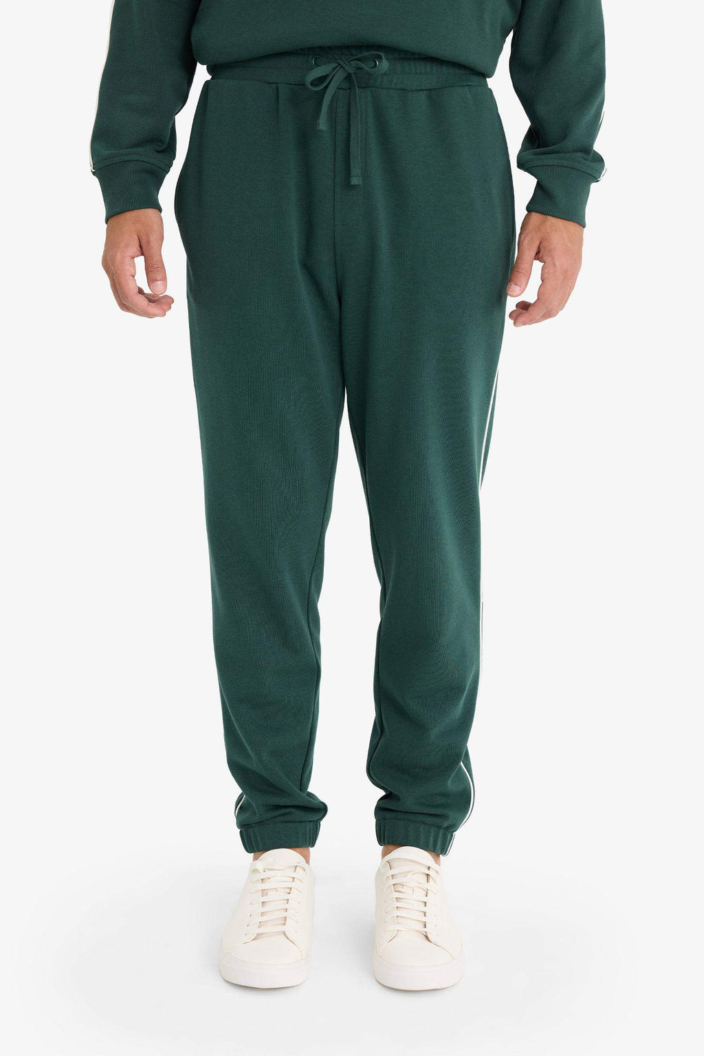 Regular Fit Jogger Sweatpants with Elasticated Legs and Pockets and a Tie Waist