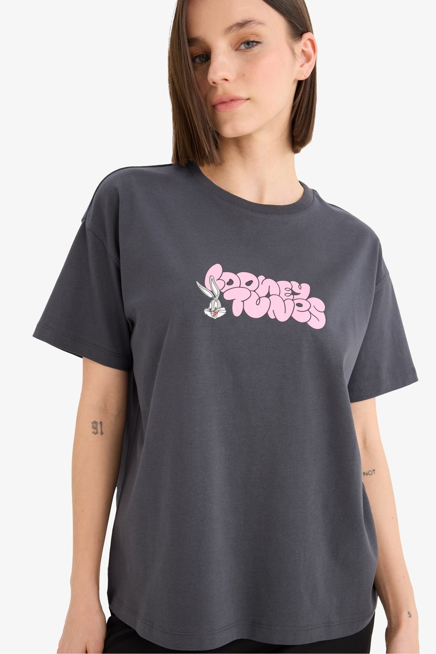 Cool Looney Tunes Oversize Wide-Mould Back Printed Short Sleeve T-Shirt