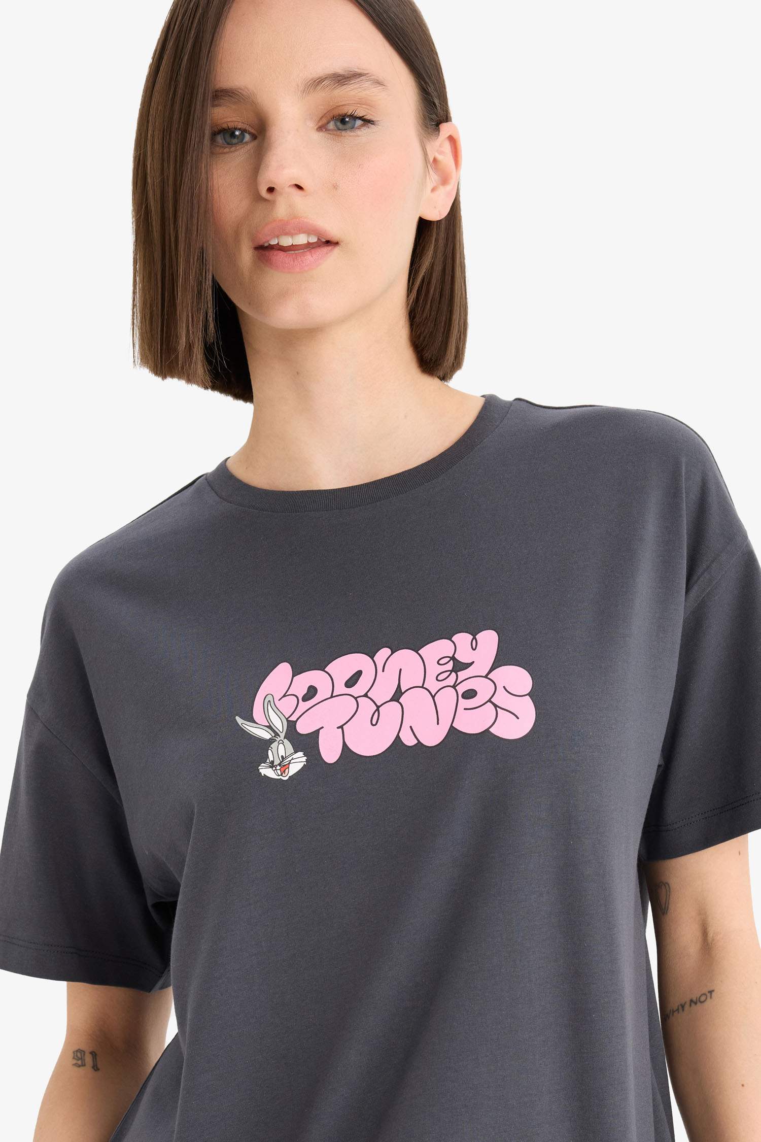 Cool Looney Tunes Oversize Wide-Mould Back Printed Short Sleeve T-Shirt