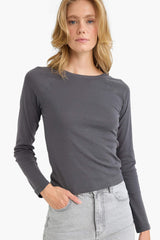 Slim-fit ribbed crew neck long sleeve t-shirt