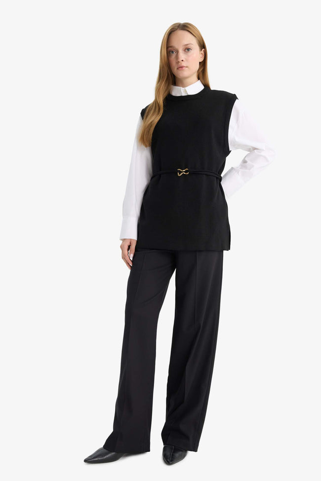 Crew Neck Belt Detailed Knit Sweater Main Image