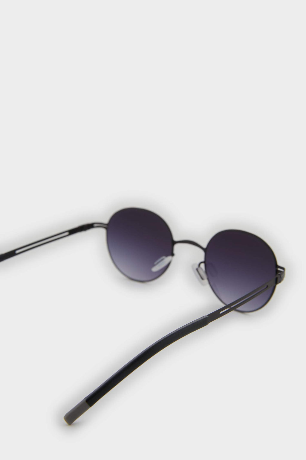 Men's Round Black Metal Frame Black Lens UV Sunglasses