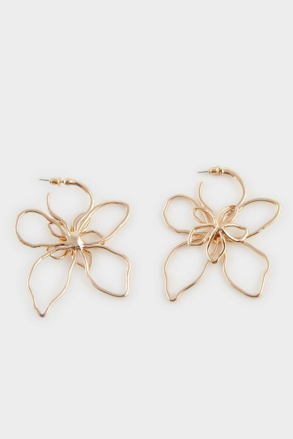 Women Flower Motif Gold Earrings