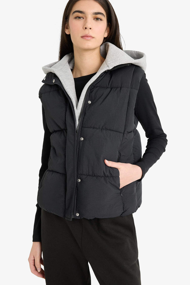 Regular Fit Hooded Zippered Puffer Vest Hover Image