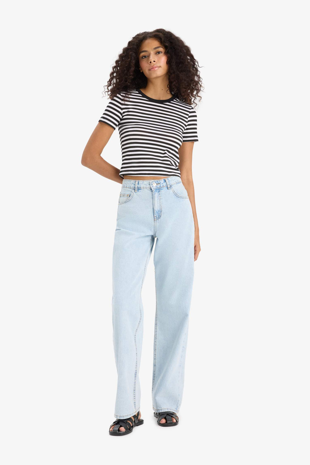 Slim Fit Slim Cut Crew Neck Striped Combed Cotton Short Sleeve T-Shirt