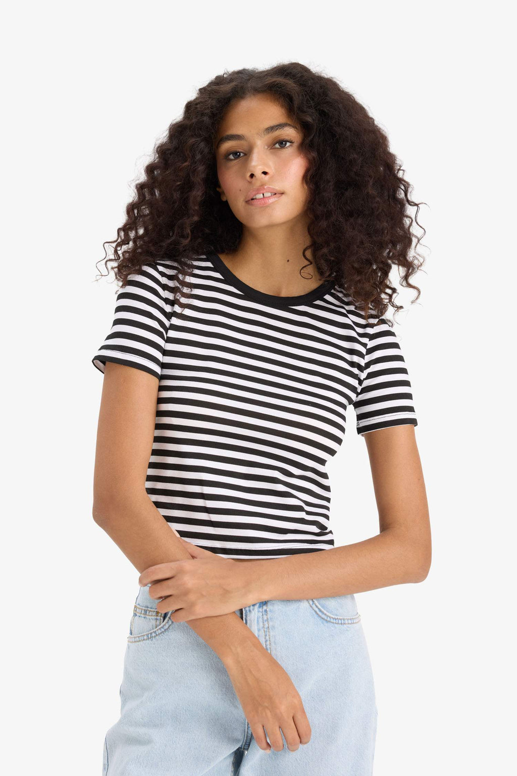 Slim Fit Slim Cut Crew Neck Striped Combed Cotton Short Sleeve T-Shirt