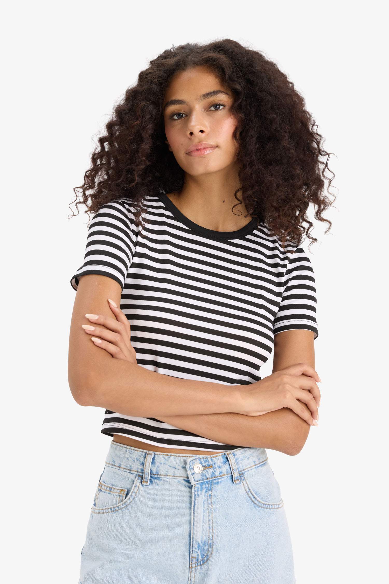 Slim Fit Slim Cut Crew Neck Striped Combed Cotton Short Sleeve T-Shirt