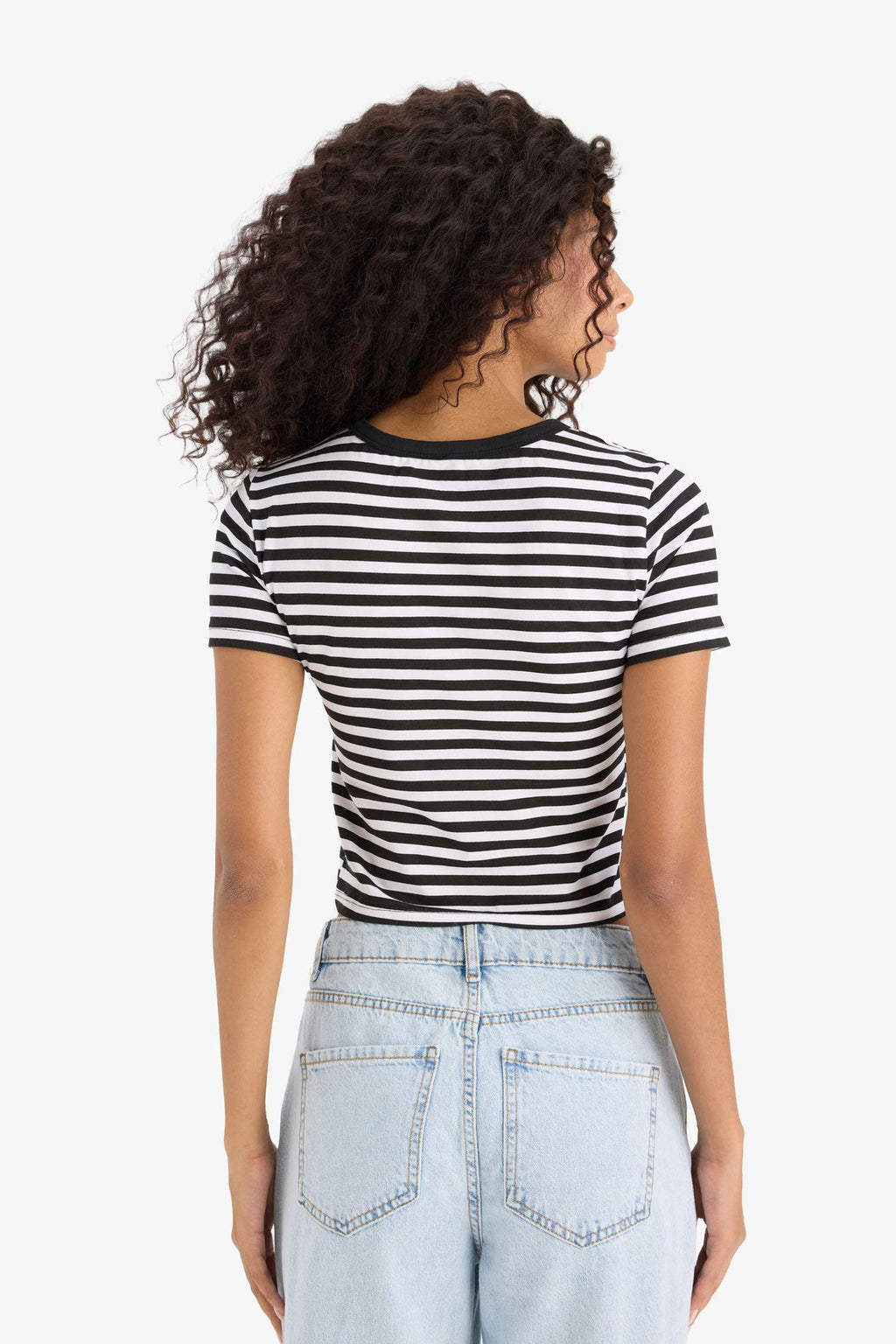 Slim Fit Slim Cut Crew Neck Striped Combed Cotton Short Sleeve T-Shirt