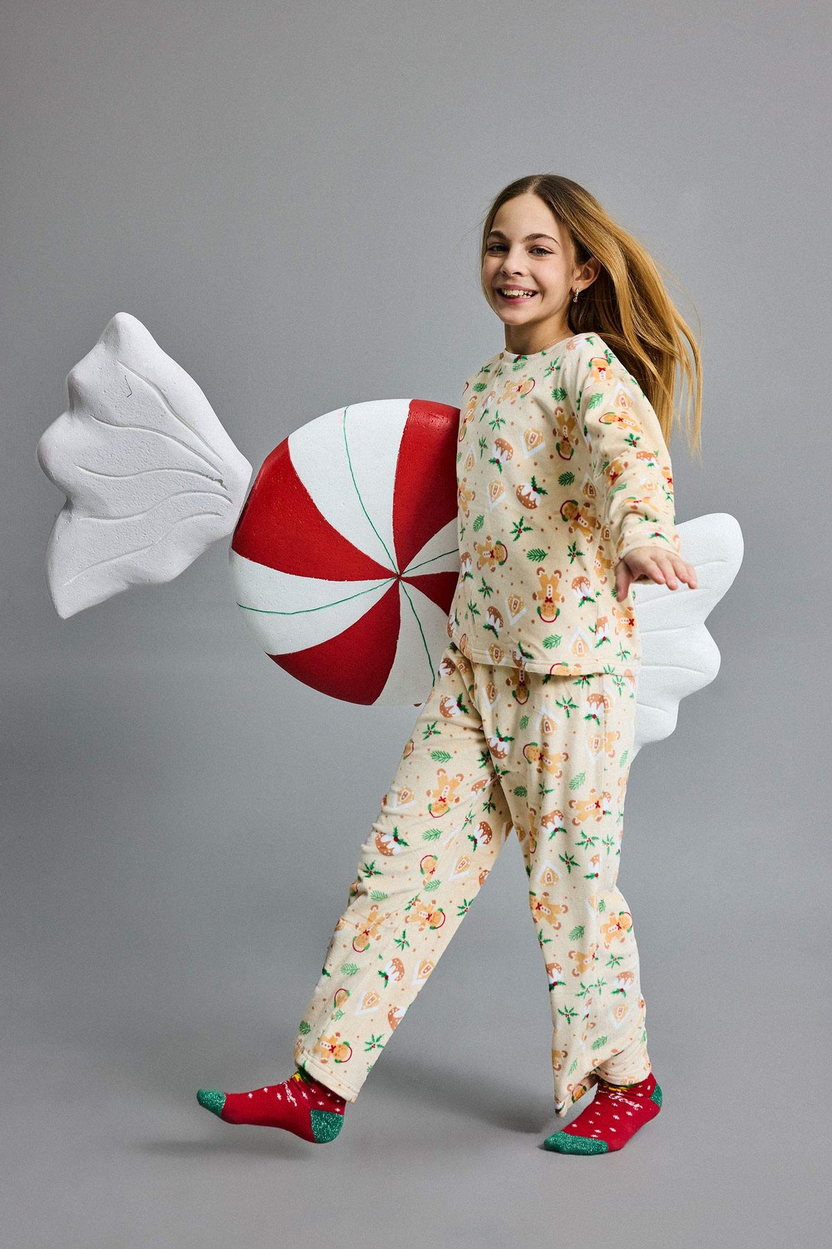 Girls Christmas Themed Pajama Set Velvet Long Sleeve Top and Long Bottoms